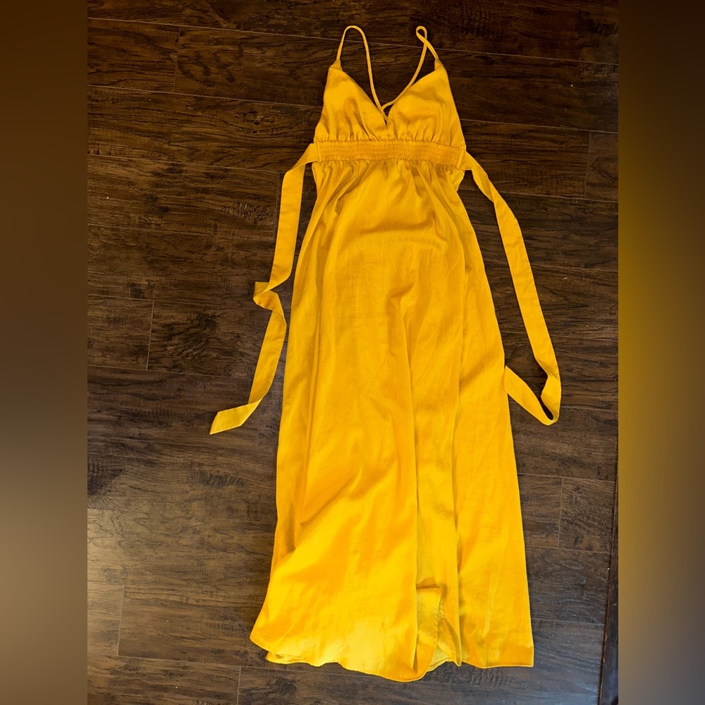 Yellow/gold maxi dress. Never worn